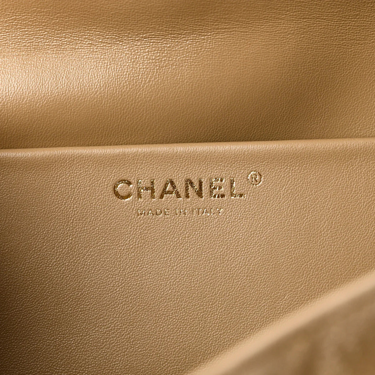 Chanel - interno con logo Made in Italy