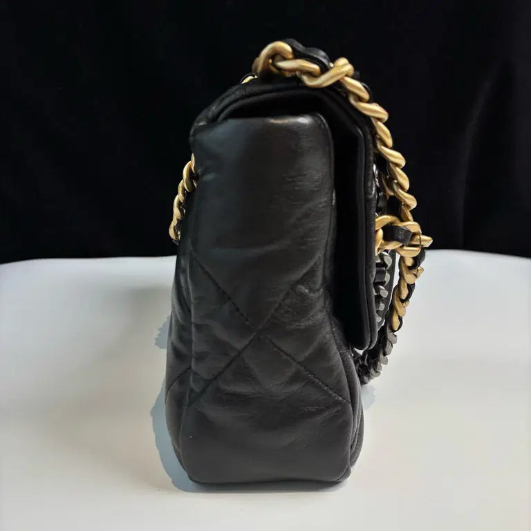 Borsa Chanel 19 nera lato 2