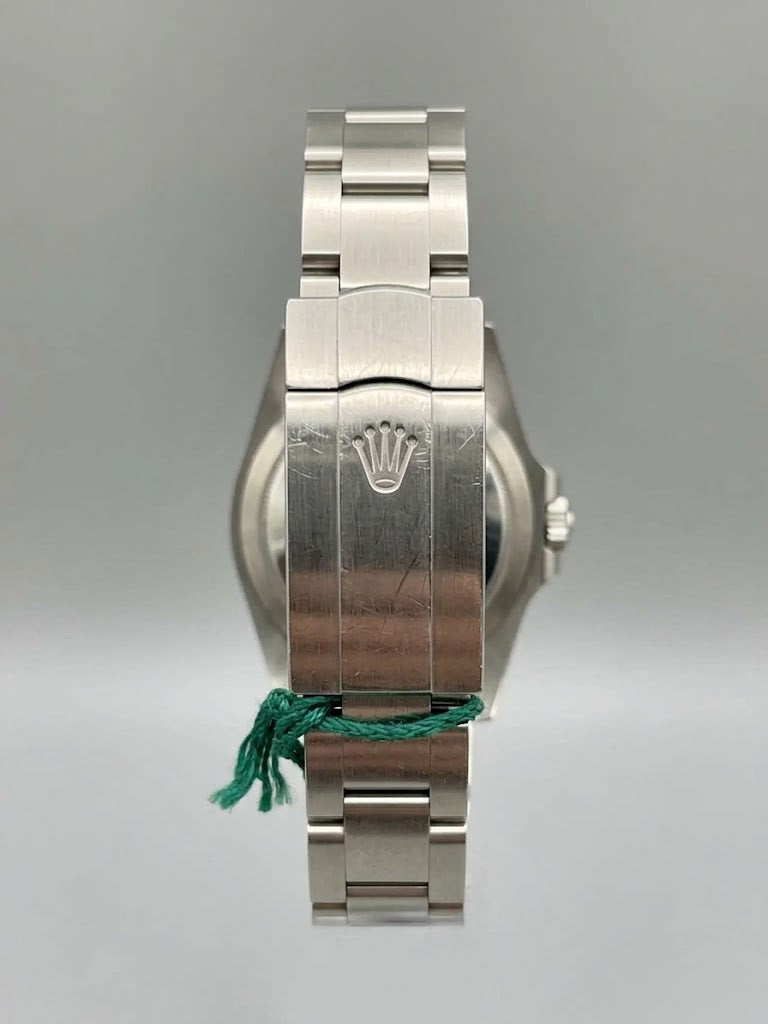 Rolex Oyster Perpetual 31 – clasp back detail